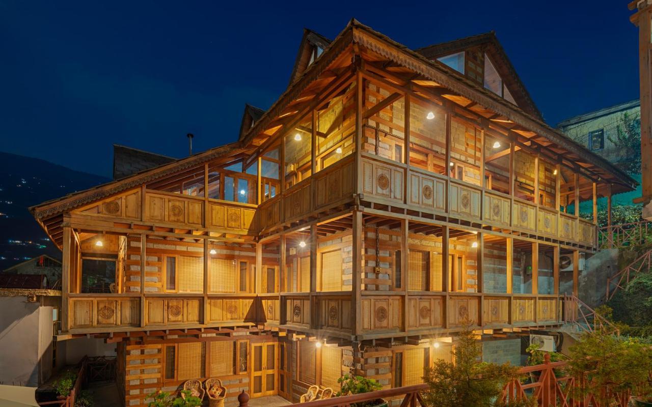 Отель Shobla Kaathkuni Royale Кулу Экстерьер фото